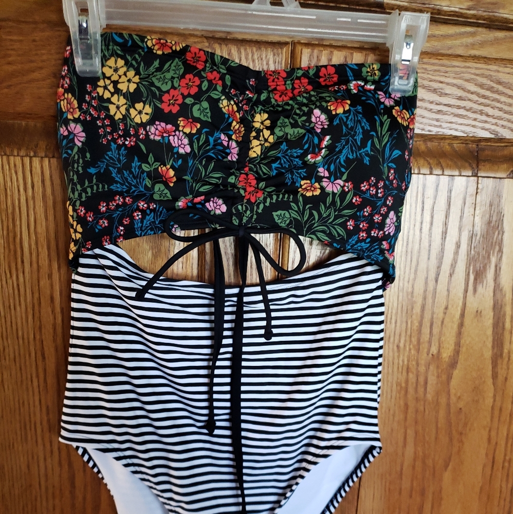 One piece bathing suit